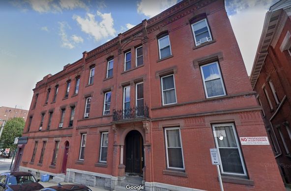3 Irving St, Worcester, MA 01609